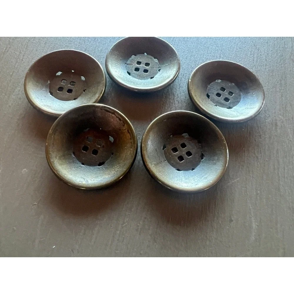 Filigree Metal Buttons 1